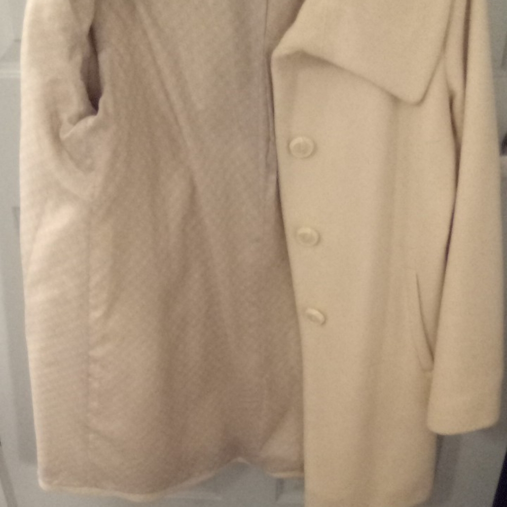 Coat - Ann Kline